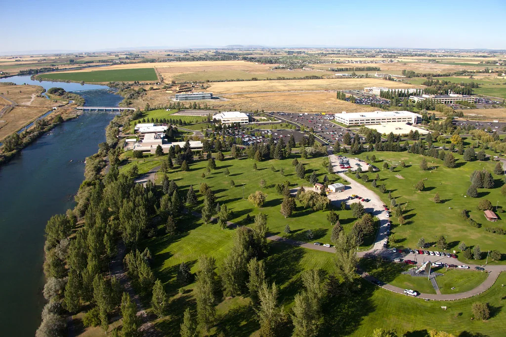Idaho Falls business district along the Snake River